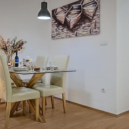 Brand New Apartment In City Center, Big Terrace Zagrzeb Zewnętrze zdjęcie