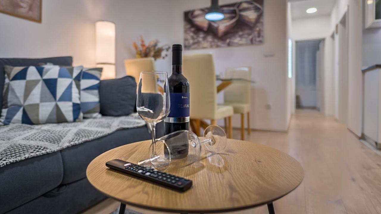 Brand New Apartment In City Center, Big Terrace Zagrzeb Zewnętrze zdjęcie